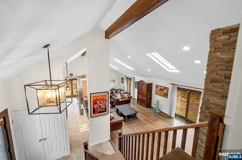 37 Berkshire Road Woodcliff Lake NJ 07677