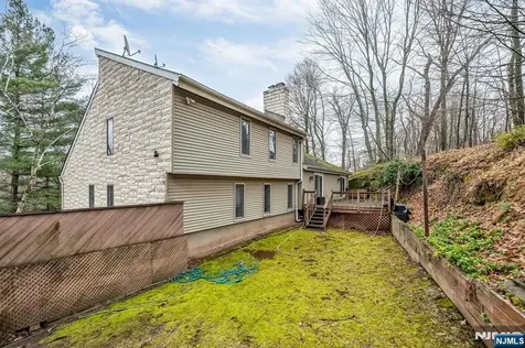 37 Berkshire Road Woodcliff Lake NJ 07677