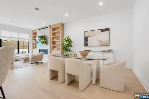 27 Feldman Court Paramus NJ 07652