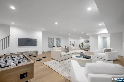 27 Feldman Court Paramus NJ 07652