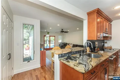 18 Evergreen Drive Lincoln Park Borough NJ 07035
