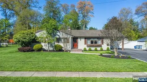 18 Evergreen Drive Lincoln Park Borough NJ 07035
