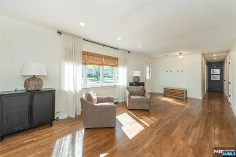 18 Evergreen Drive Lincoln Park Borough NJ 07035