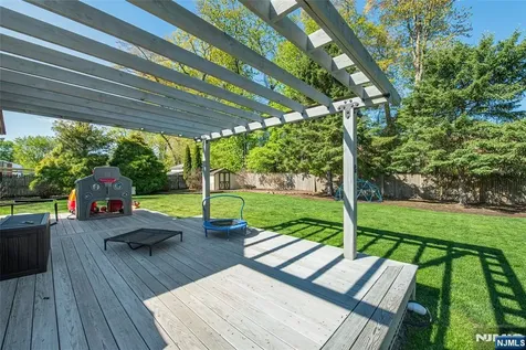 18 Evergreen Drive Lincoln Park Borough NJ 07035