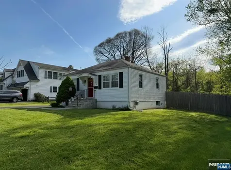 10 Lake Drive Mendham Borough NJ 07945