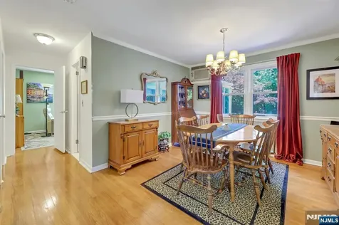 522 Helena Avenue Wyckoff NJ 07481