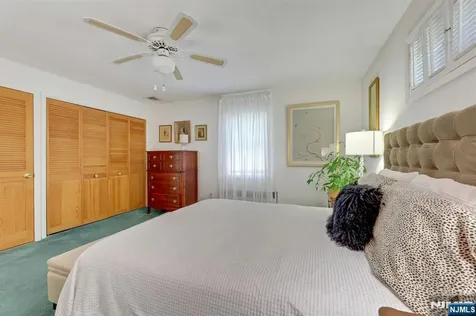 522 Helena Avenue Wyckoff NJ 07481