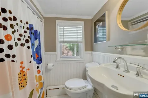 522 Helena Avenue Wyckoff NJ 07481