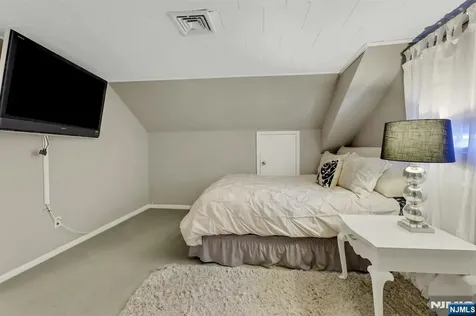 522 Helena Avenue Wyckoff NJ 07481