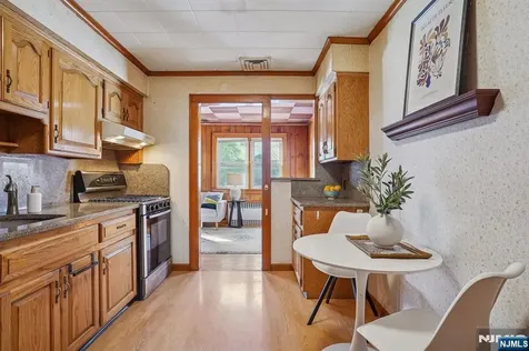 649 8th Street Carlstadt NJ 07072
