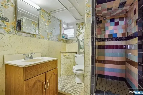 649 8th Street Carlstadt NJ 07072