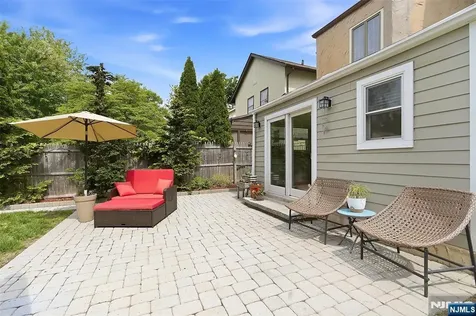 31 Martin Terrace Hackensack NJ 07601