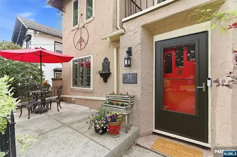 31 Martin Terrace Hackensack NJ 07601
