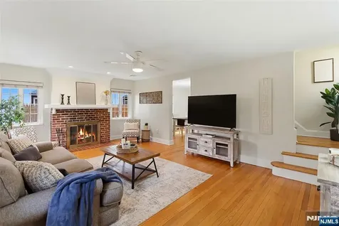 31 Martin Terrace Hackensack NJ 07601