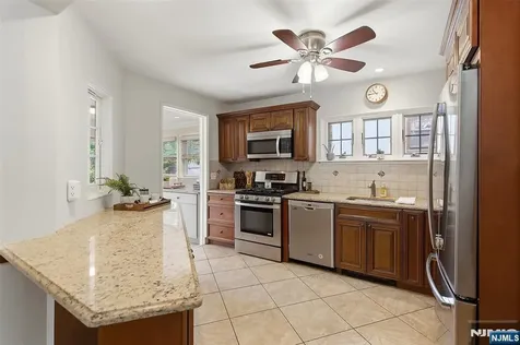 31 Martin Terrace Hackensack NJ 07601