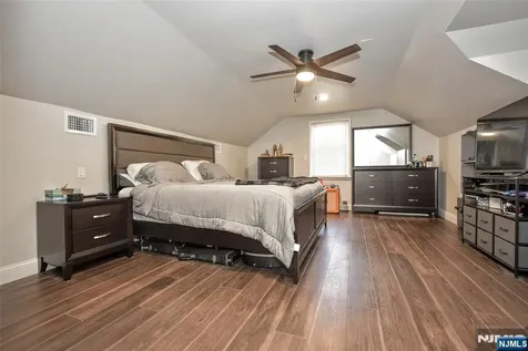 11 Onyx Terrace North Haledon NJ 07508