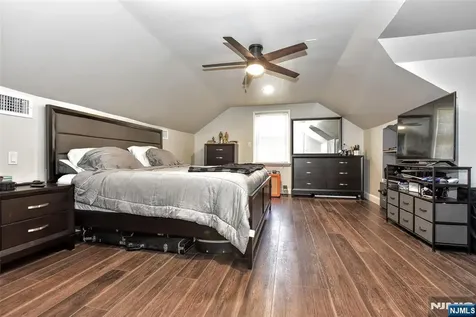 11 Onyx Terrace North Haledon NJ 07508