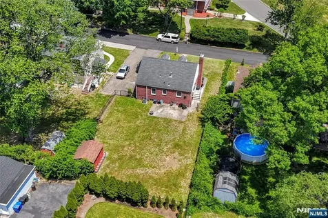 11 Onyx Terrace North Haledon NJ 07508