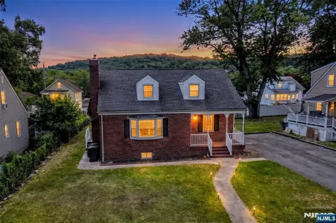 11 Onyx Terrace North Haledon NJ 07508