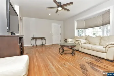 11 Onyx Terrace North Haledon NJ 07508