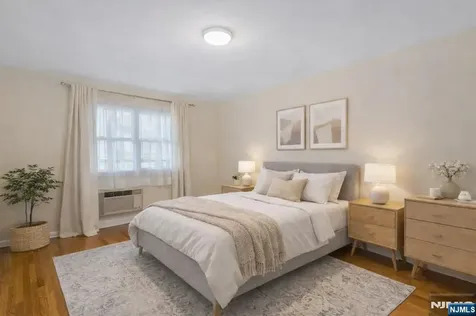 201 Oakdene Place Cliffside Park NJ 07010