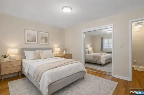 201 Oakdene Place Cliffside Park NJ 07010
