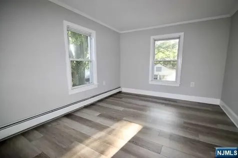 323 Maple Avenue Oradell NJ 07649