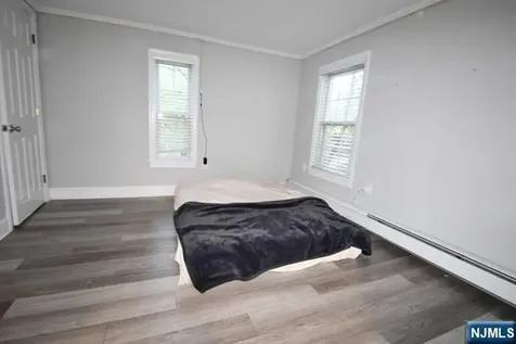 323 Maple Avenue Oradell NJ 07649