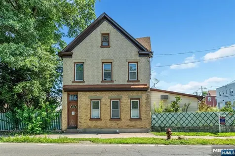 634 River Drive Garfield NJ 07026