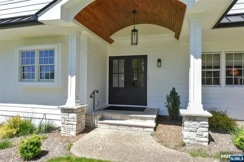 17 Grandview Avenue Upper Saddle River NJ 07458