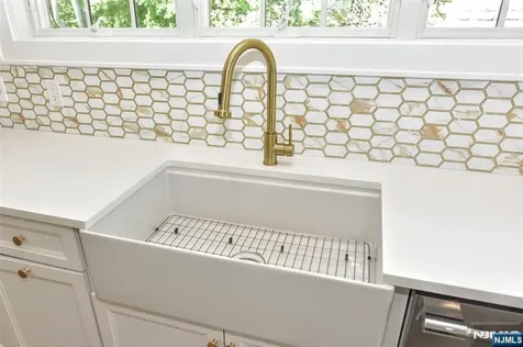 17 Grandview Avenue Upper Saddle River NJ 07458