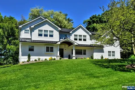 17 Grandview Avenue Upper Saddle River NJ 07458