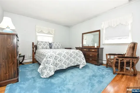 17 Grandview Avenue Upper Saddle River NJ 07458