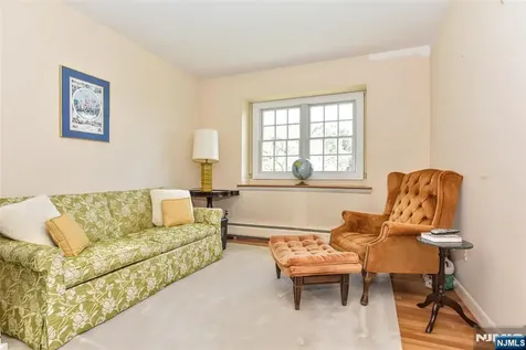 17 Grandview Avenue Upper Saddle River NJ 07458