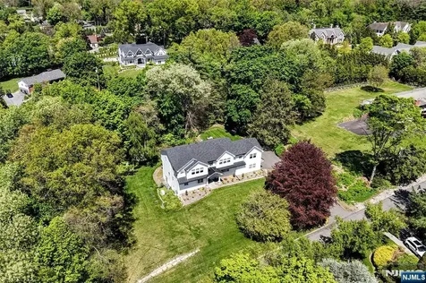 17 Grandview Avenue Upper Saddle River NJ 07458