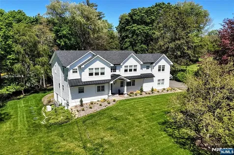 17 Grandview Avenue Upper Saddle River NJ 07458