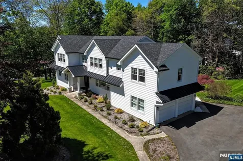 17 Grandview Avenue Upper Saddle River NJ 07458