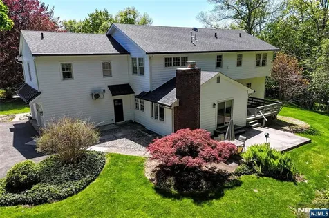 17 Grandview Avenue Upper Saddle River NJ 07458
