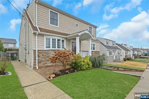 25 Veterans Place North Arlington NJ 07031