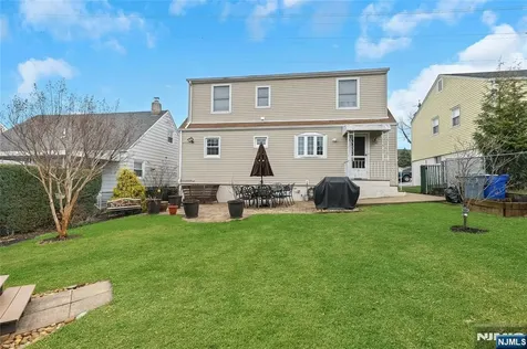 25 Veterans Place North Arlington NJ 07031