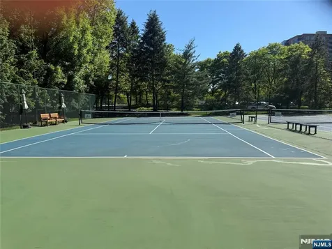 303 Stockton Court Edgewater NJ 07020