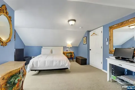 23 William Street Saddle Brook NJ 07663