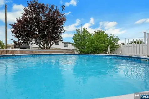23 William Street Saddle Brook NJ 07663