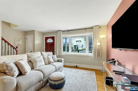 23 William Street Saddle Brook NJ 07663