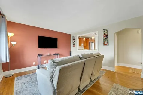 23 William Street Saddle Brook NJ 07663