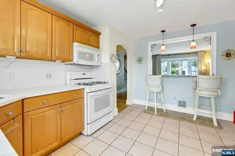 23 William Street Saddle Brook NJ 07663