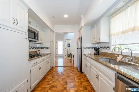 690 Garden Street Maywood NJ 07607