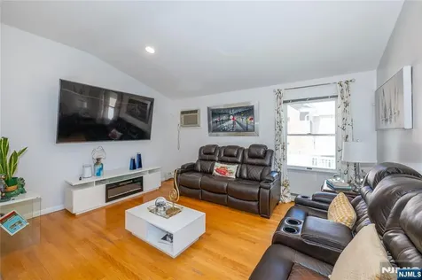 690 Garden Street Maywood NJ 07607
