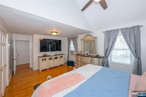 690 Garden Street Maywood NJ 07607
