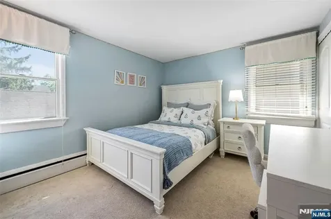 114 Summit Avenue Waldwick NJ 07463